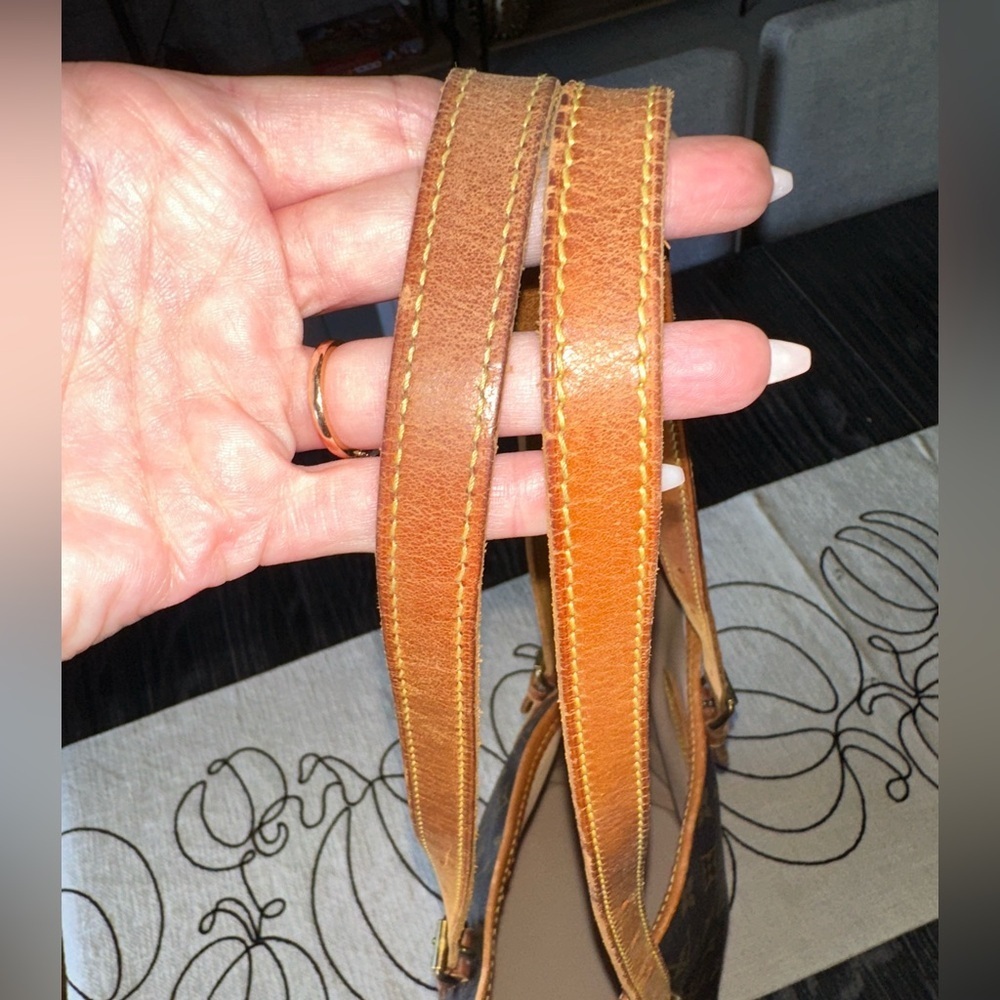 Louis Vuitton Vintage Authentic GM Monogram Bucket Shoulder Bag PERFECT INTERIOR - Picture 10 of 15